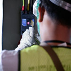 Elektros skydų ir apsaugos priemonių montavimas 3vnt.